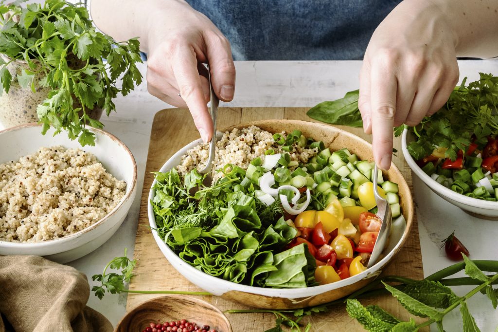 Ensalada detox de quinoa y vegetales