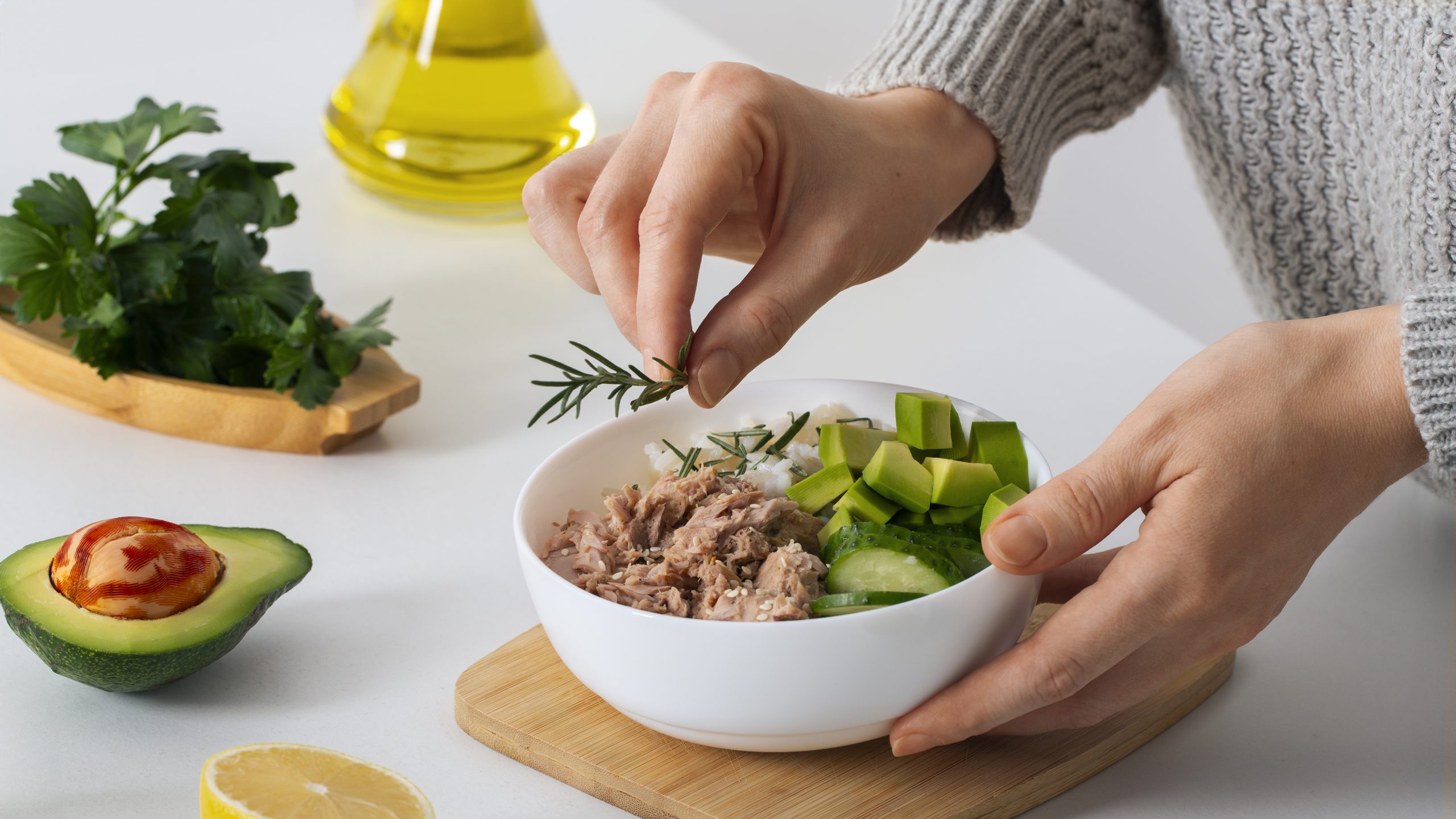 Receta Natural con aguacate y atun